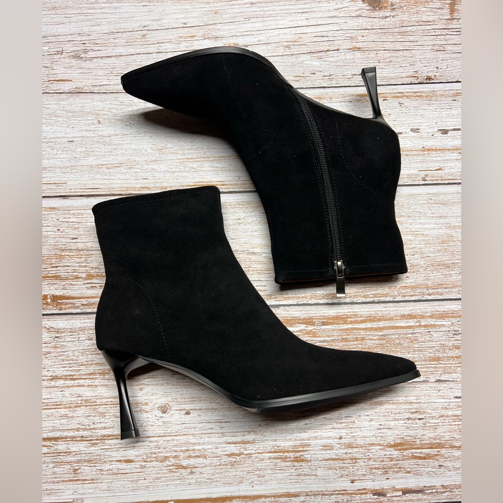 Elegant Black Ankle Boots